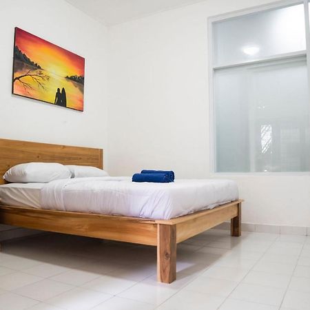 Sunrise Surf Guest House Canggu Kültér fotó