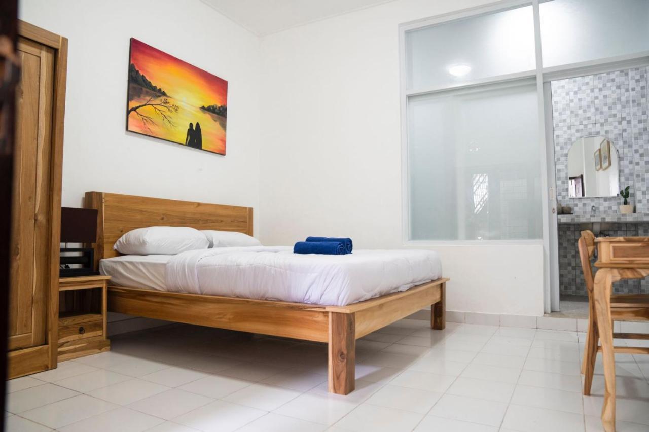 Sunrise Surf Guest House Canggu Kültér fotó